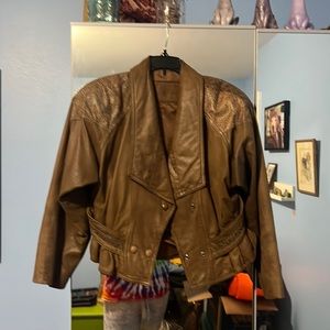 J. Elkins genuine leather cropped jacket